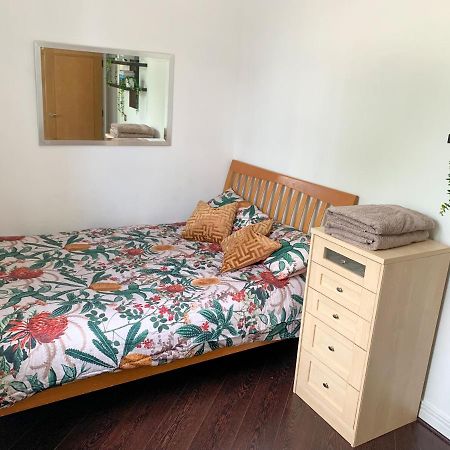 Room In Stratford With Private Bathroom And Parking Λονδίνο Εξωτερικό φωτογραφία